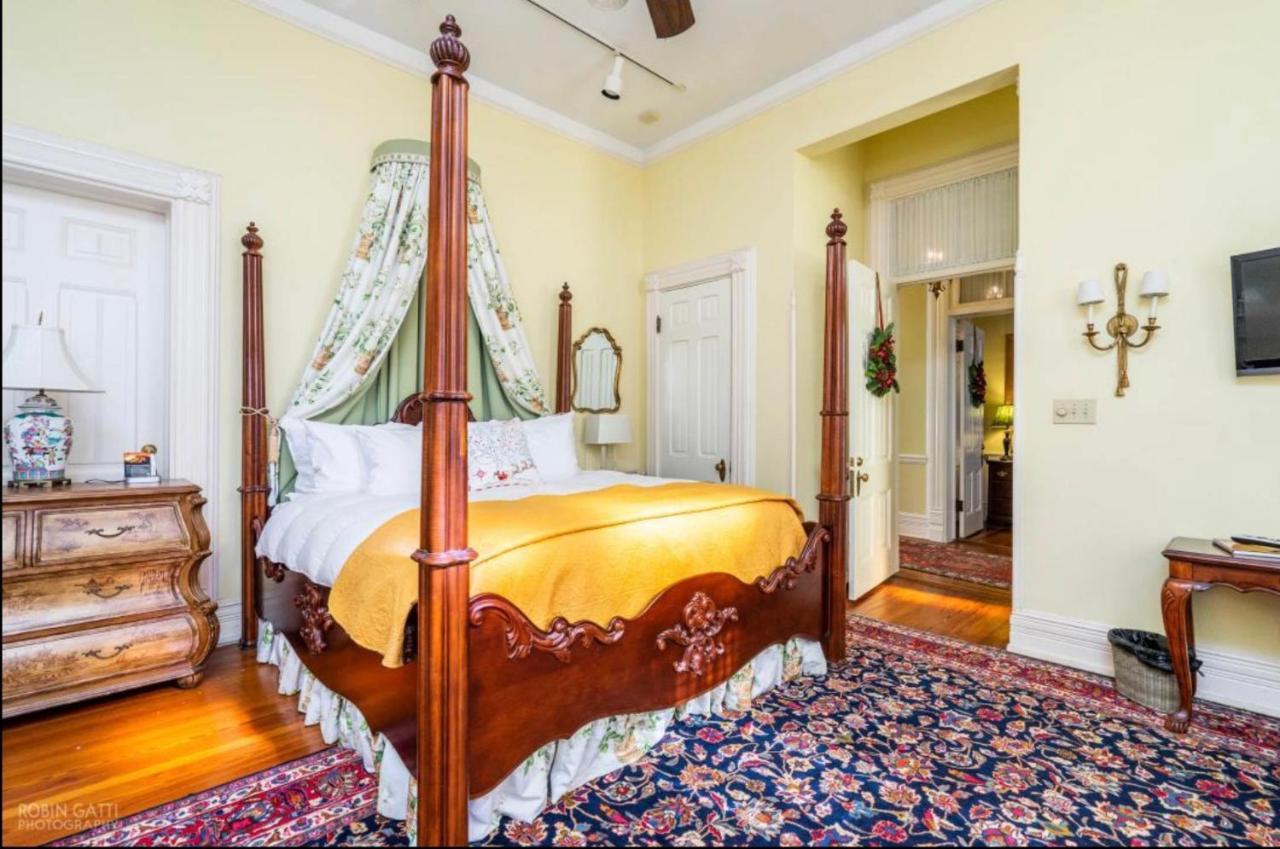 Burke Mansion Bed & Breakfast Macon Dış mekan fotoğraf