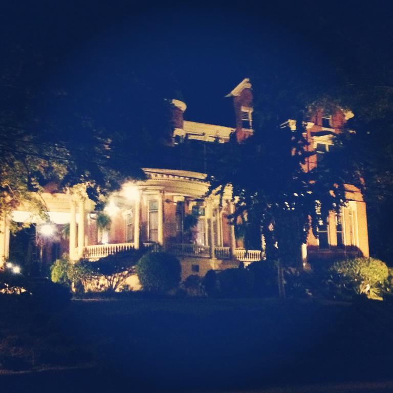 Burke Mansion Bed & Breakfast Macon Dış mekan fotoğraf
