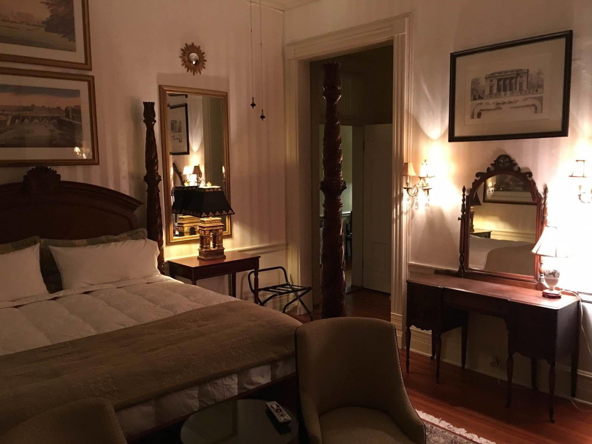 Burke Mansion Bed & Breakfast Macon Dış mekan fotoğraf