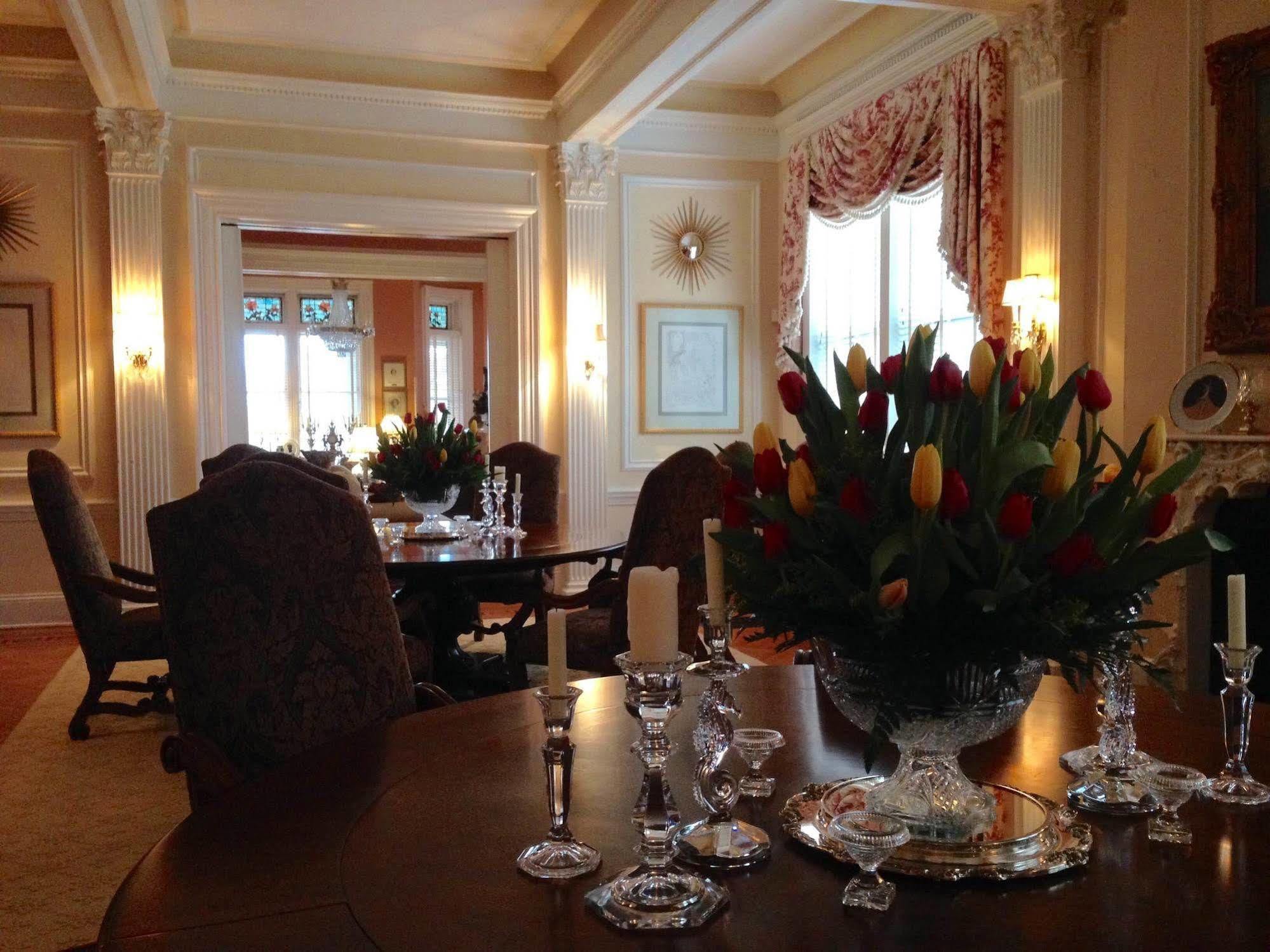 Burke Mansion Bed & Breakfast Macon Dış mekan fotoğraf