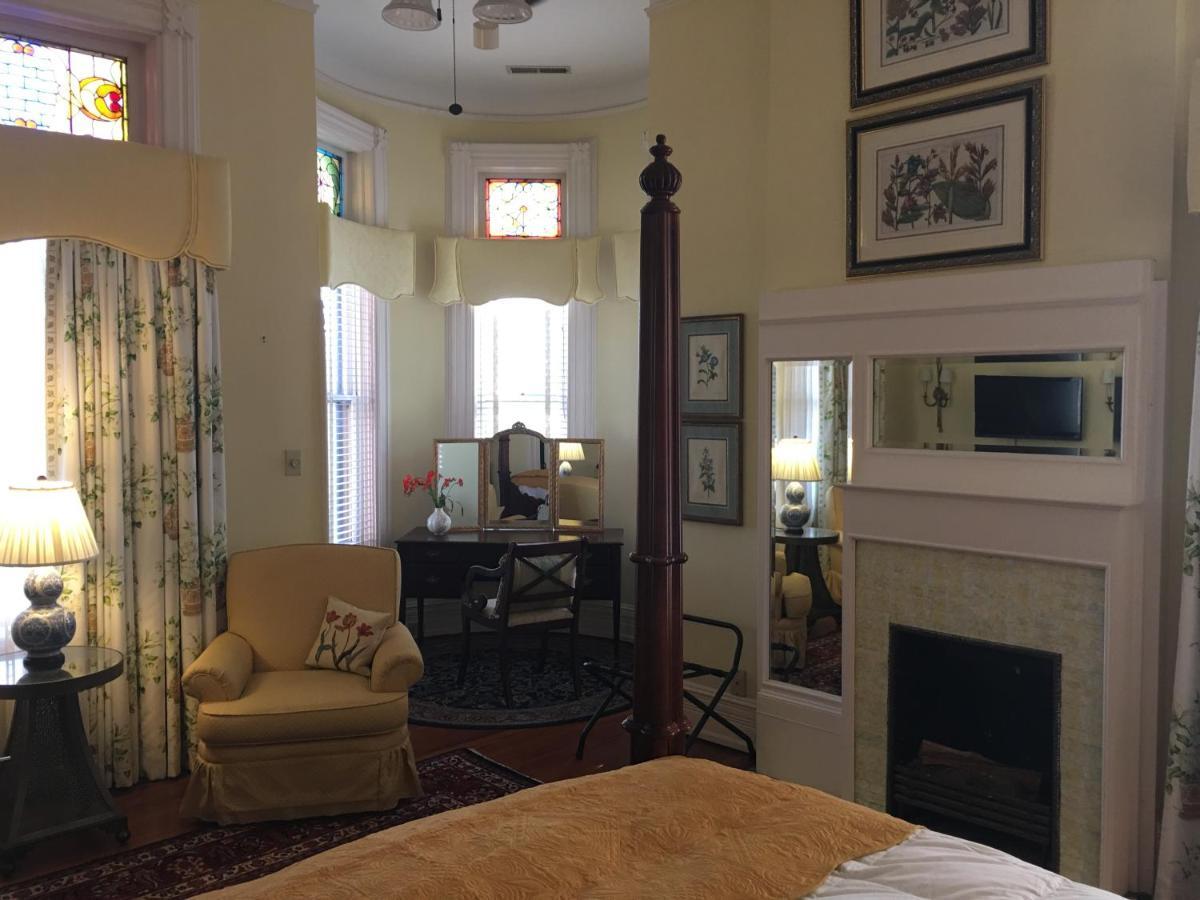 Burke Mansion Bed & Breakfast Macon Dış mekan fotoğraf